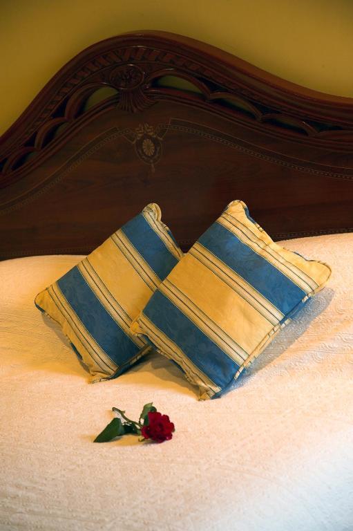 The Redbank Guesthouse Skerries Room photo